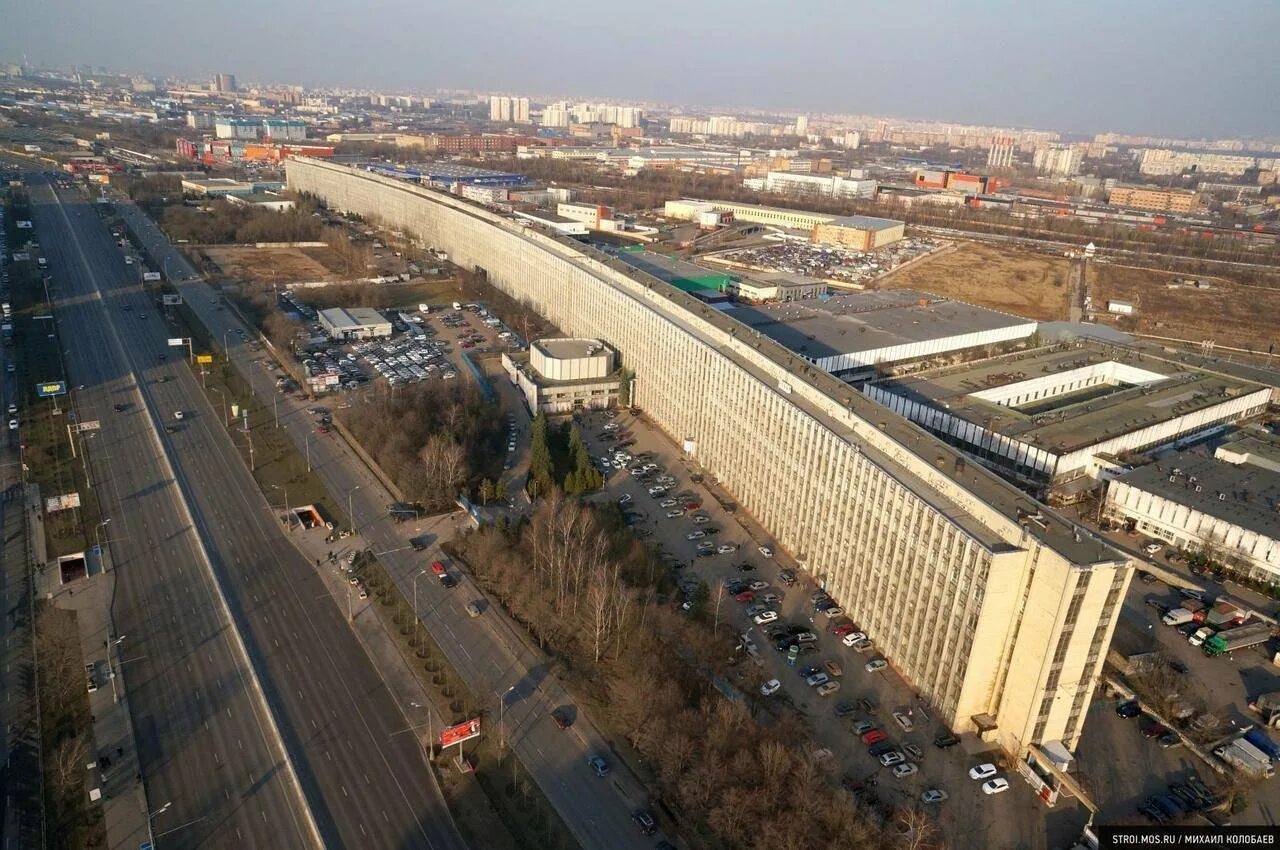 Самый длинный дом в петербурге. Лежачий небоскреб на варшавском шоссе. ницэвт варшавское шоссе 125. здание ницэвт на варшавском шоссе. самый длинный дом варшавское шоссе 125.