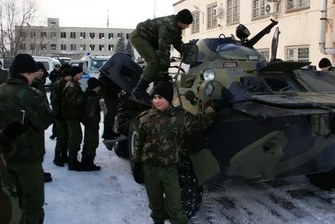 Омон получает