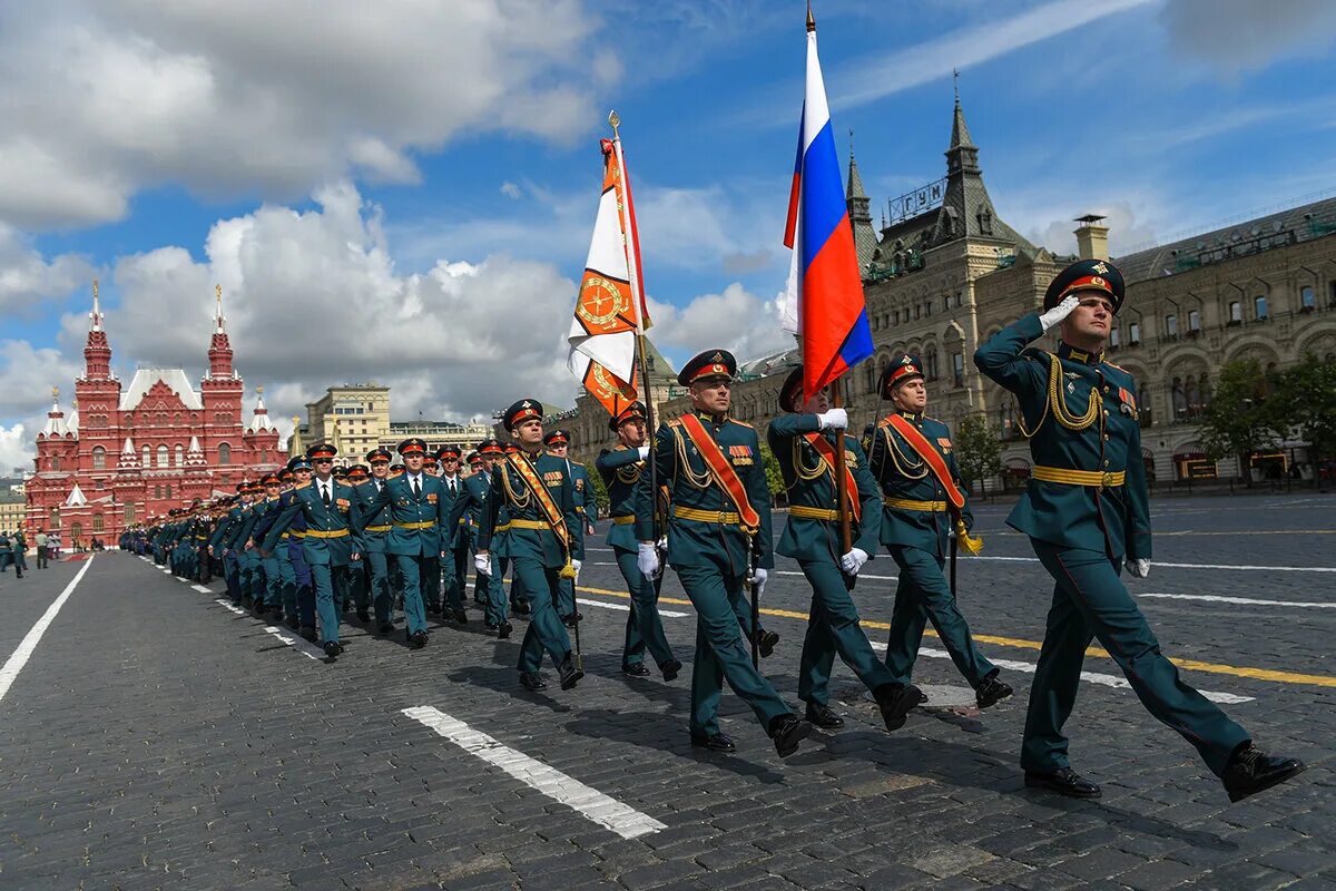 Какой праздник отмечают 25 апреля