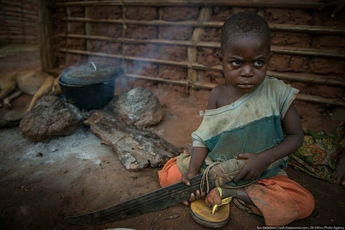 Голод страны. Бедные африканские дети.