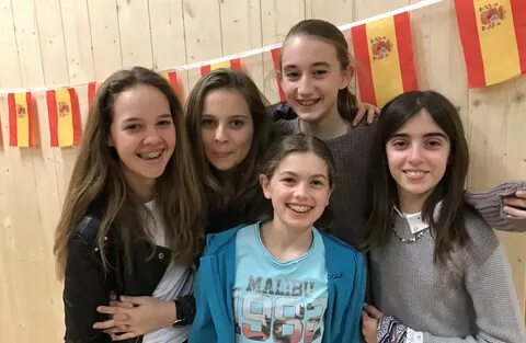 middle school girls: Yandex Görsel'de 2 bin görsel bulundu
