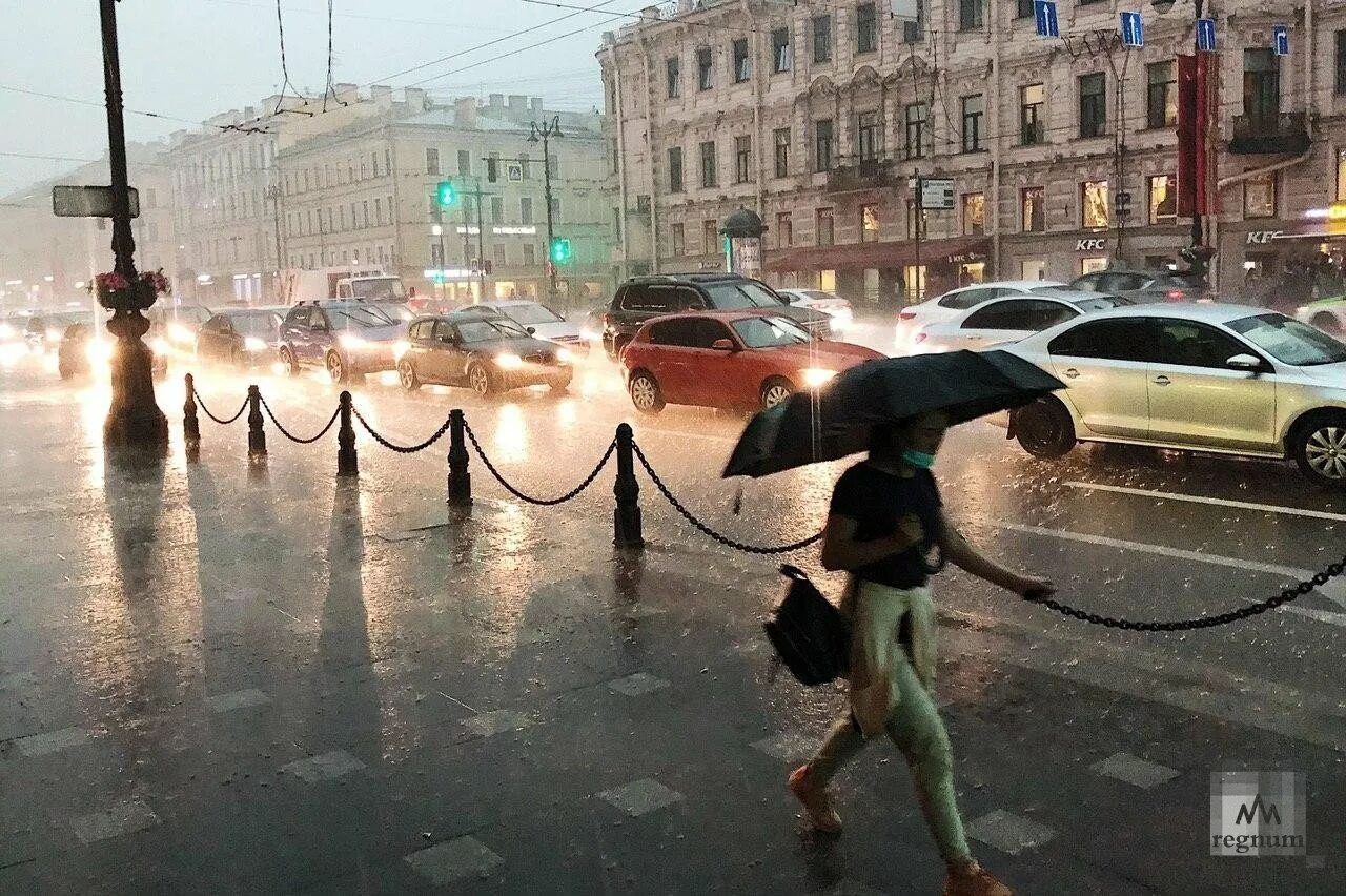 Ливень в СПБ 18 июня 2020. 17 Июля ливень в Санкт-Петербурге. Ливень в Петербурге.