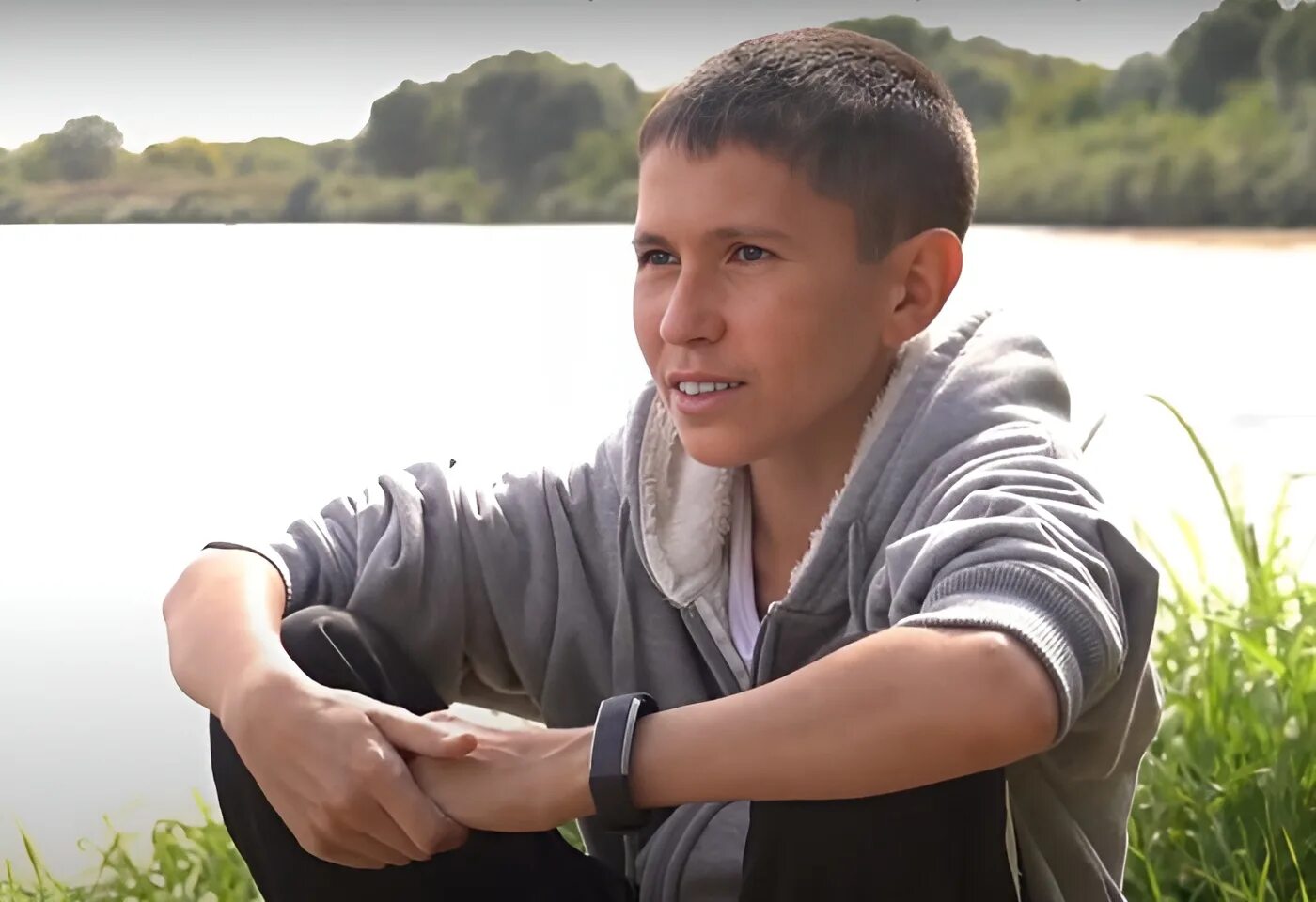 Фото даунов. Парень выглядит как ребенок. Денис вашурин из красноярского края. Денис вашурин 32. Денис вашурин 32.