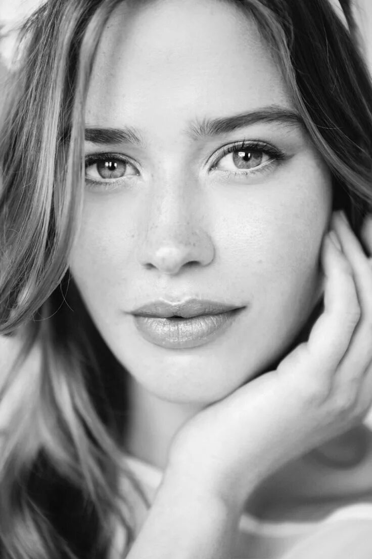 Camille dreams. Camille dreams. Камилль бенхем. Кларис актриса. Камилль домбровски.