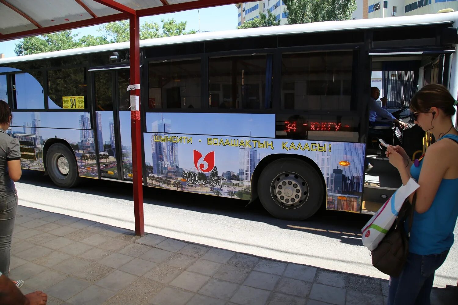 автобус стал. шымкентский трамвай. новогодний автобус мосгортранс. автобус стал. автобус на газовом топливе.