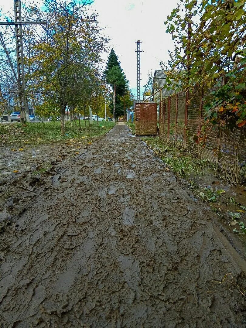 Хадыженск отзывы. Хадыженск Соцгородок. Хадыженск дворы. Хадыженск ул Репина. Хадыженск улица Грибоедова.