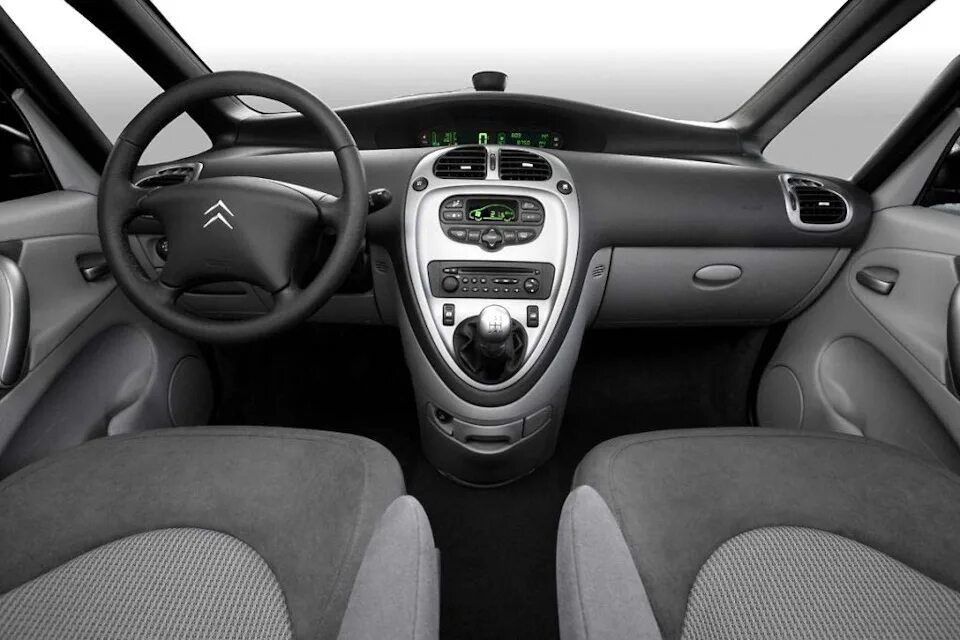 Размеры ксара пикассо. Citroen xsara picasso. citroen xsara picasso, 2005 салон. citroen xsara picasso 2004 салон. ситроен ксара пикассо салон.