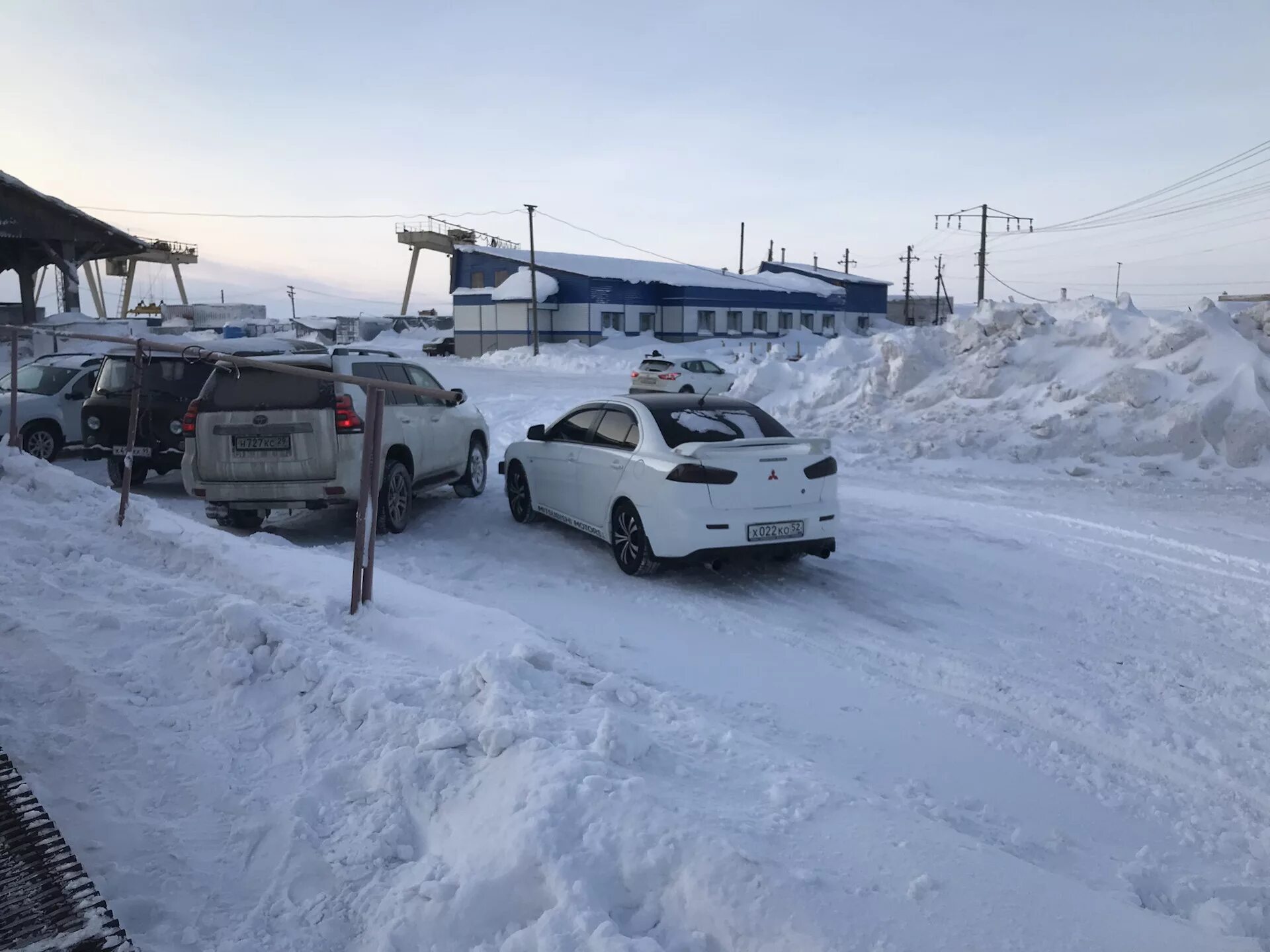 Грузоперевозки воркута. Сосногорск Воркута. Москва Воркута на машине. Крутые машины в Воркуте.