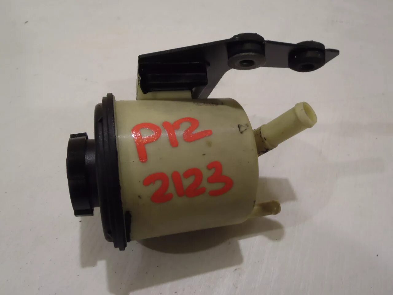 nissan primera p11 1.8 насос гур купить Z24752720 - iZAP24