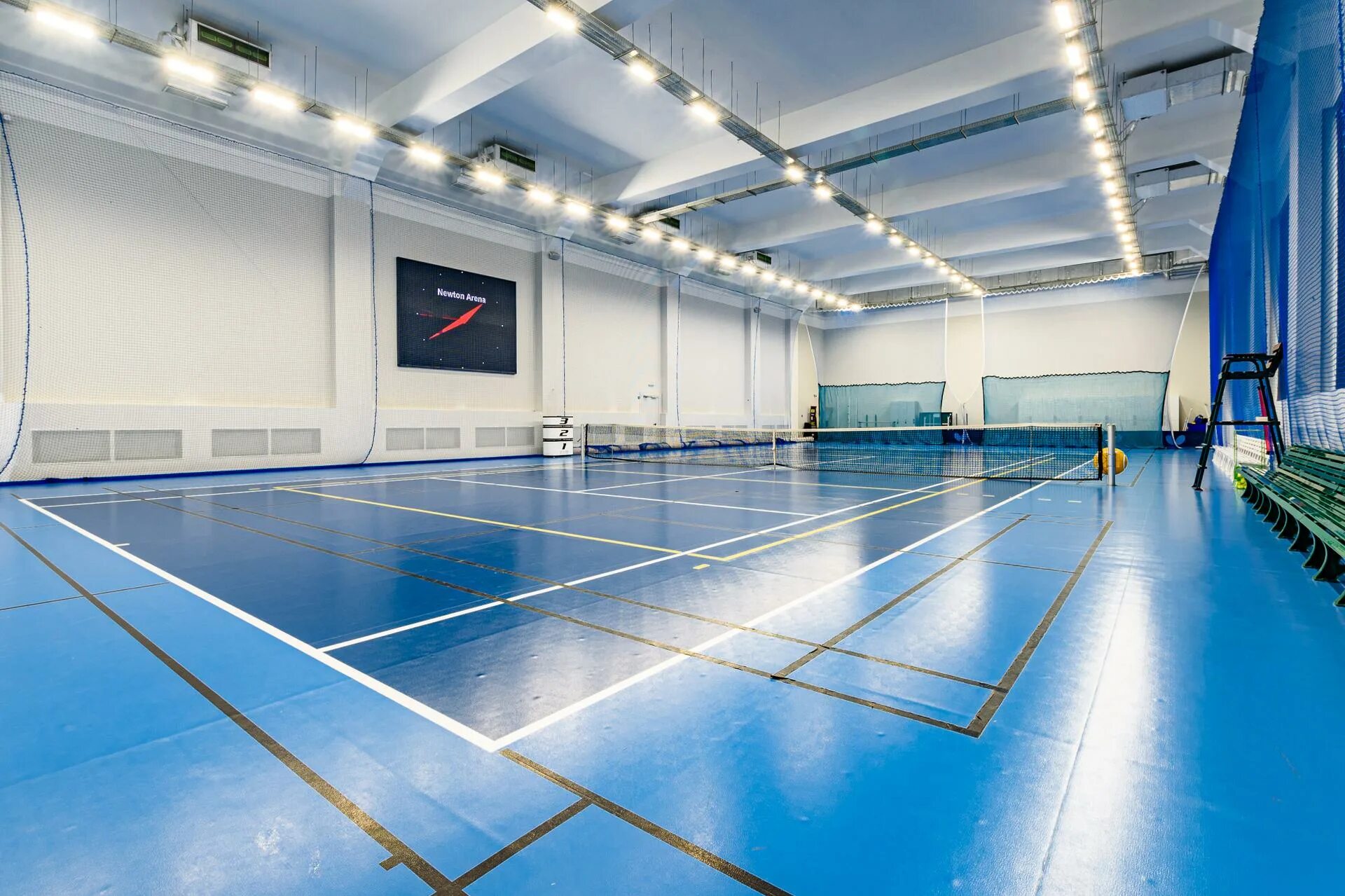 Ньютон арена теннис. Newton arena нагатинская. 1-й нагатинский пр. Арена нагатинская. 1-й нагатинский проезд, 10.