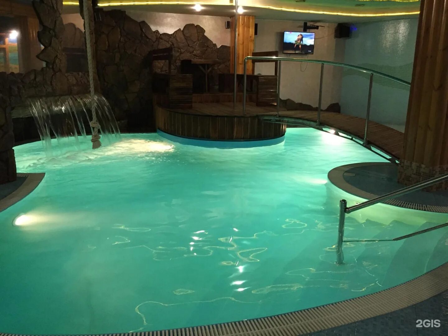 баня на бархатова омск меридиан. сауна на бархатовой меридиан. ресторан меридиан омск фото. меридиан омск. ресторан меридиан омск.