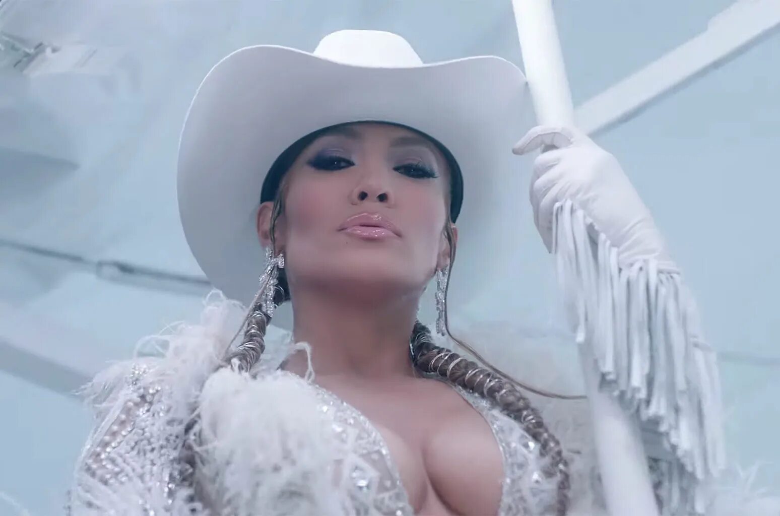 Видеоклипы лопес. Джей ло 2010. Лопес клип. Jennifer lopez 2021 клип. Видеоклипы лопес.
