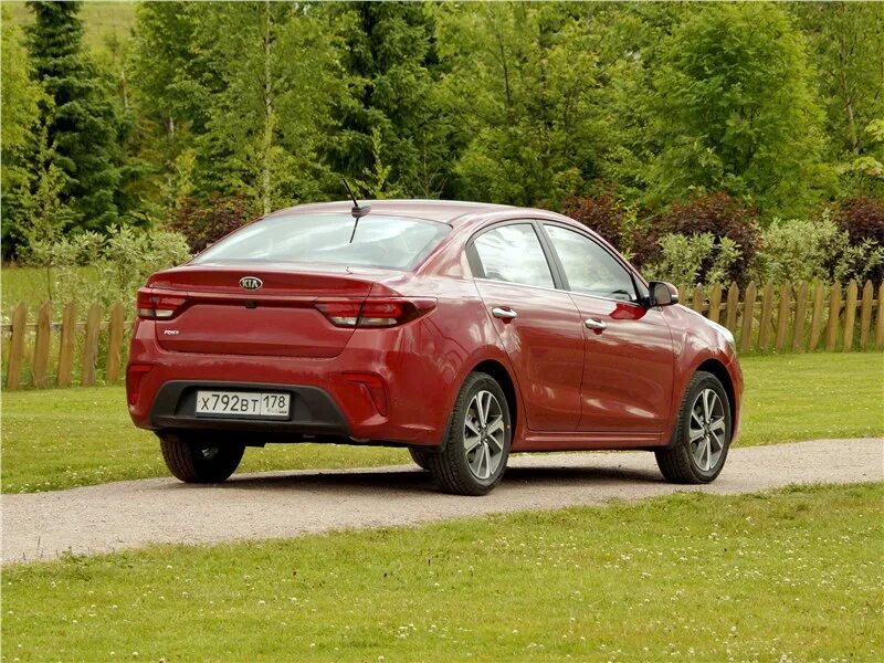 Kia rio 4 хэтчбек. Кия рио универсал 2017. Kia rio 2018 седан. Рио 2017 фото. Рио 2017 фото.