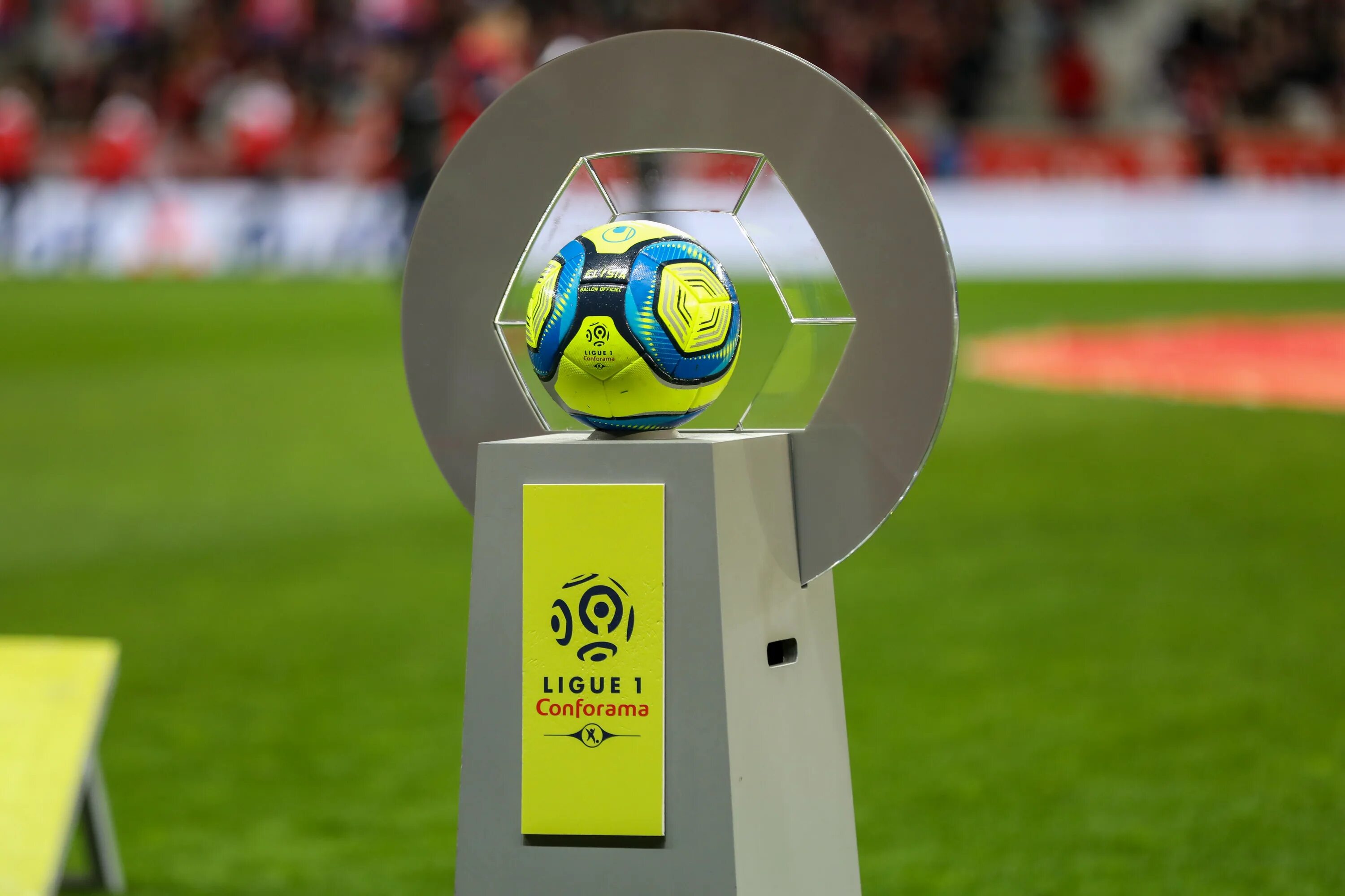 Футбол 1 лига. Ligue 1 logo. Чемпионат лига 1. Чемпионат франции по футболу логотип. Франция чемпионат лига 1.