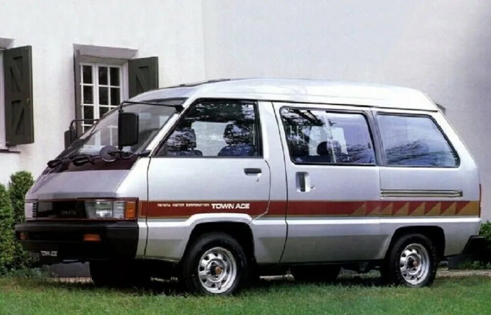 Toyota Town Ace 1987. Toyota Town Ace 1984. Toyota Town Ace 1982. Toyota Town Ace yr20.