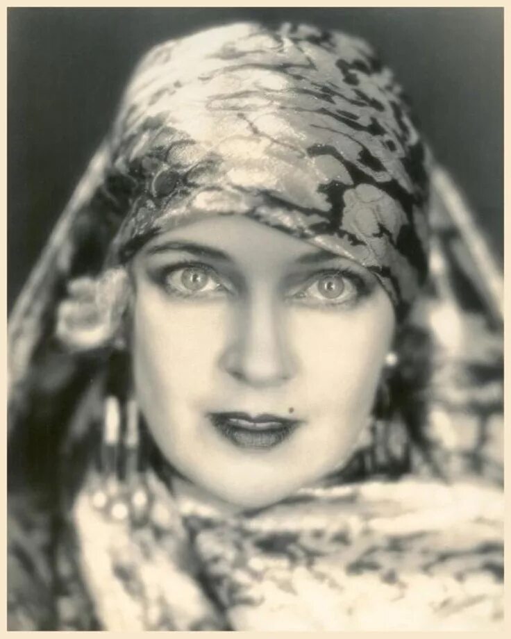 Ольга бакланова актриса биография личная жизнь Olga Baklanova, Hollywood, 1928 Hollywood, Vintage photography, Vintage beauty