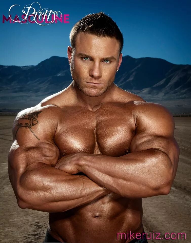 Larger men. Бодибилдинг мужчины. Массивный мужчина. Огромные мышцы. Pecs мышцы.
