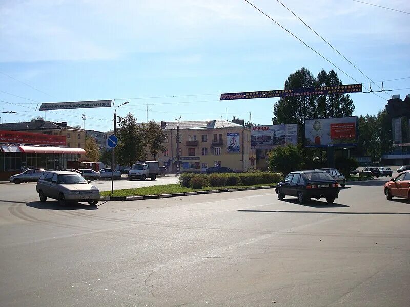 Октябрьская площадь коврова. Город ковров владимирской. Железнодорожный вокзал ковров, ковров. Ковров город 20 век. Ковров 2000 год.