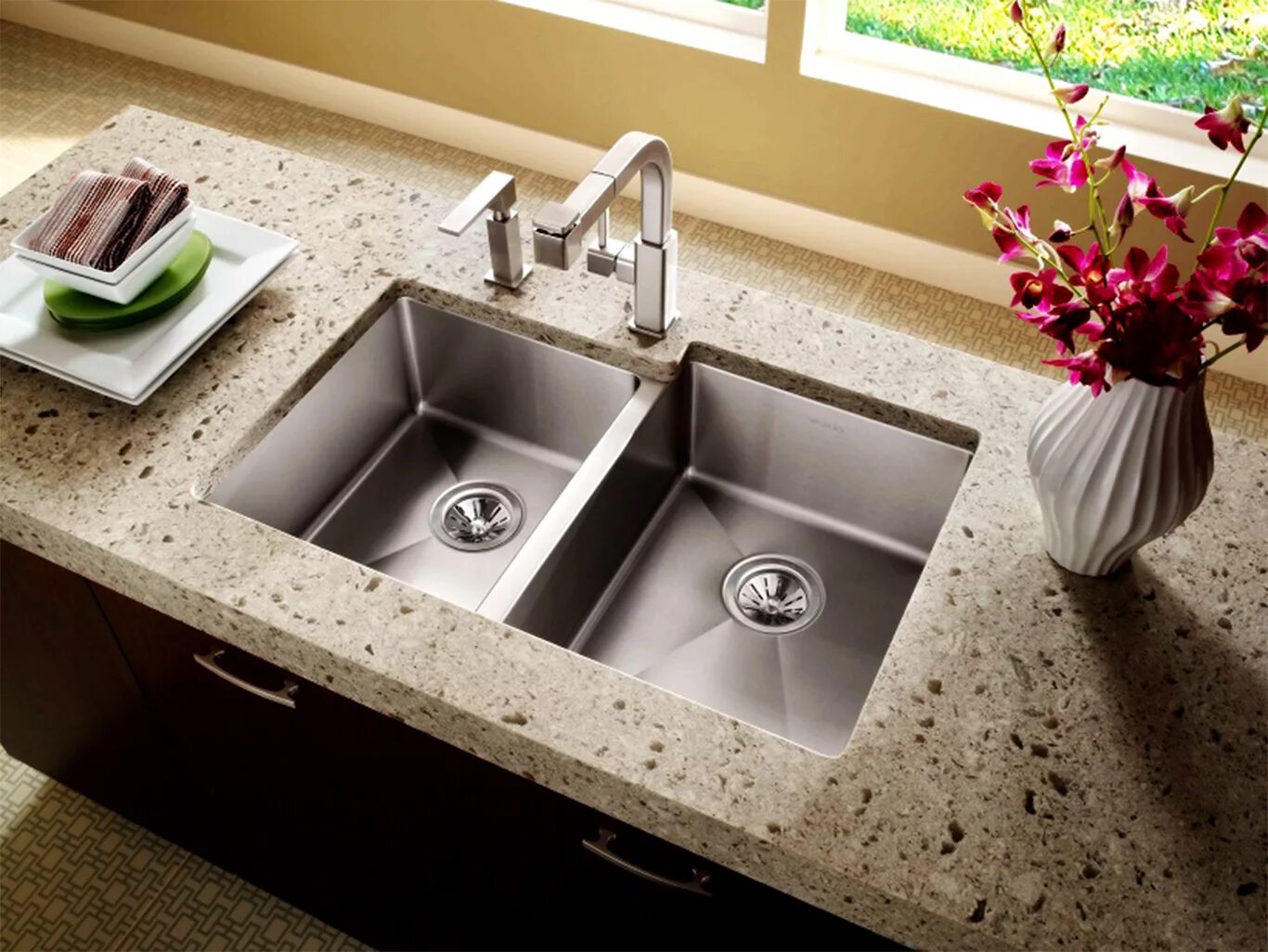 два отверстия на кухне. Sus304 нержавеющая сталь раковина. смеситель для кухни (мойки) calorie 8023a2 двухрычажный. смеситель blanco mila 524213 хром. корзина blanco 514238 для моек.
