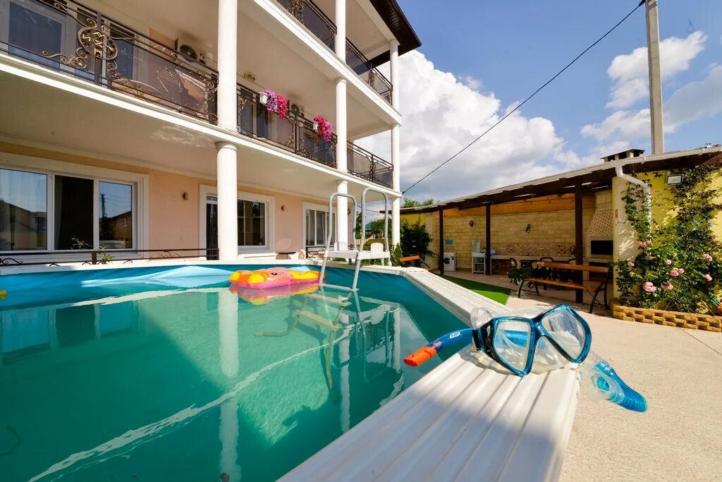 Снять дом в витязево у моря. Черноморская 144 витязево. Витязево барханная улица 2. Снять дом в витязево у моря. Витязево частный сектор райский уголок.