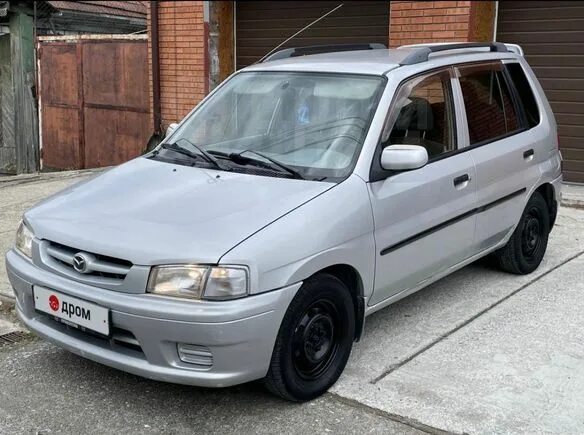 Мазда демио 99 год салон. Mazda demio 2001 1. Mazda demio 1999 обвес. Мазда демио 99. Мазда демио 99.