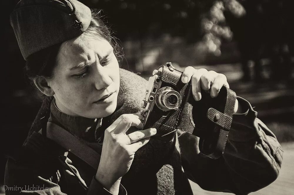 Военный фотокорреспондент. Минус военных корреспондентов