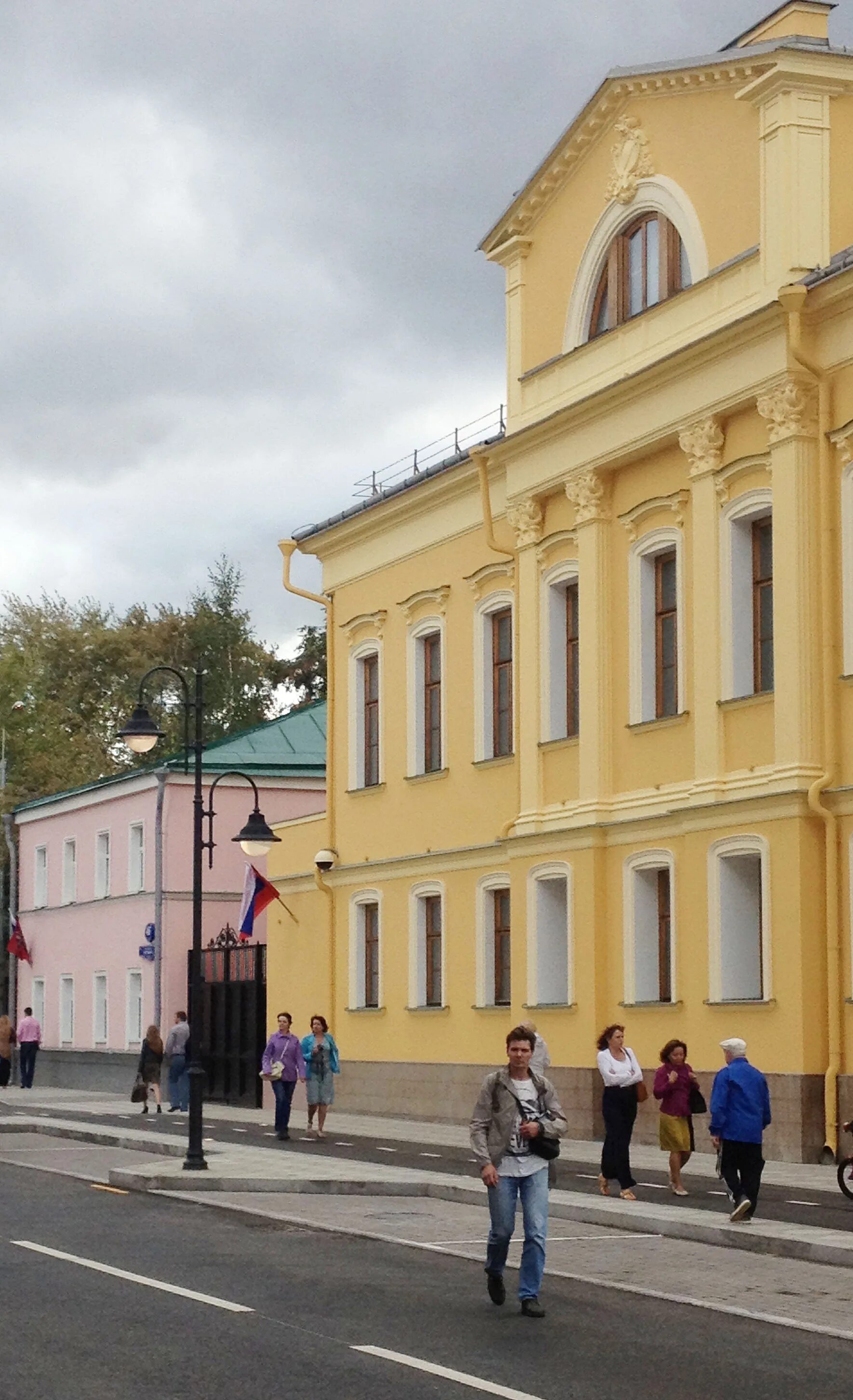 1. Колледж малого бизнеса 4 пятницкая 46 стр 3. Москва пятницкая 18. Школа 532 москва пятницкая улица. 66, стр.
