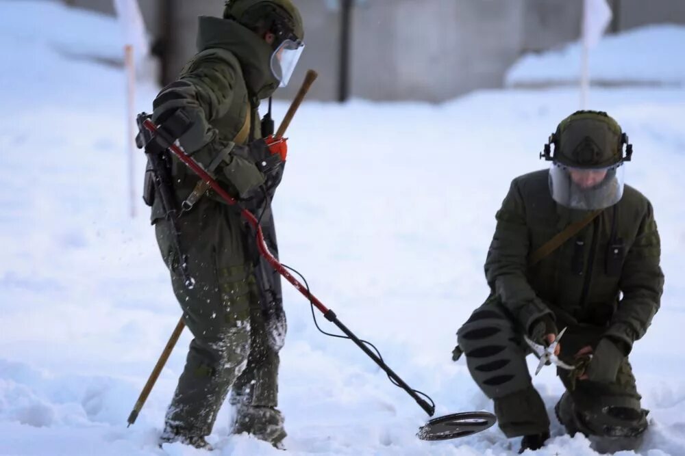 Сколько получают саперы