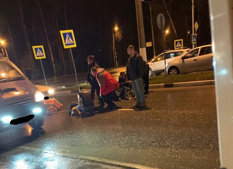 Наезд на пешехода вне перехода. Наезд на пешехода на пешеходном. наезд на пешехода на пешеходном переходе.