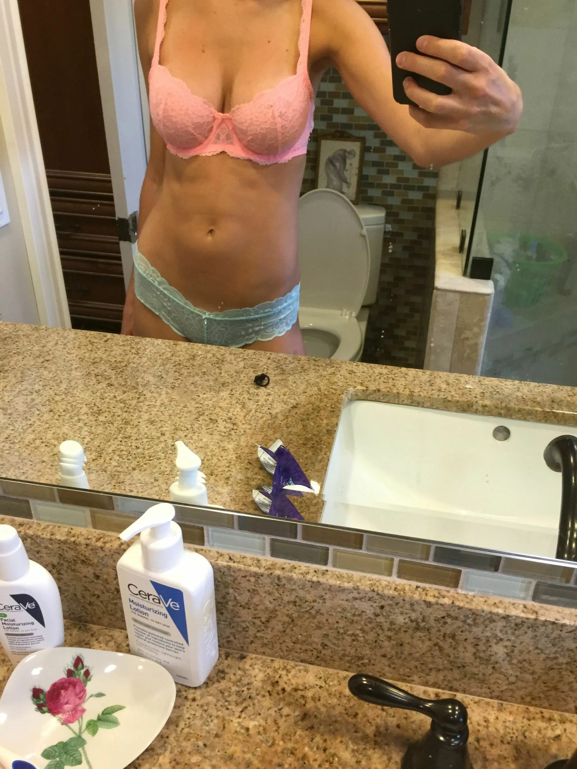 Icloud фото. Элизабет Тернер слив. Элизабет Тернер Fappening. Интимные снимки знаменитостей. Слив фотографий знаменитостей.
