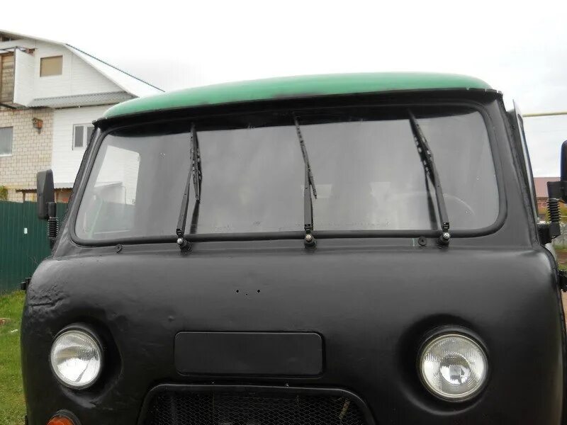 Щетка стеклоочистителя уаз 452. Щетка стеклоочистителя уаз буханка. 3 дворника на уаз буханка. Уаз буханка 2206. Поводок дворника уаз 3303.