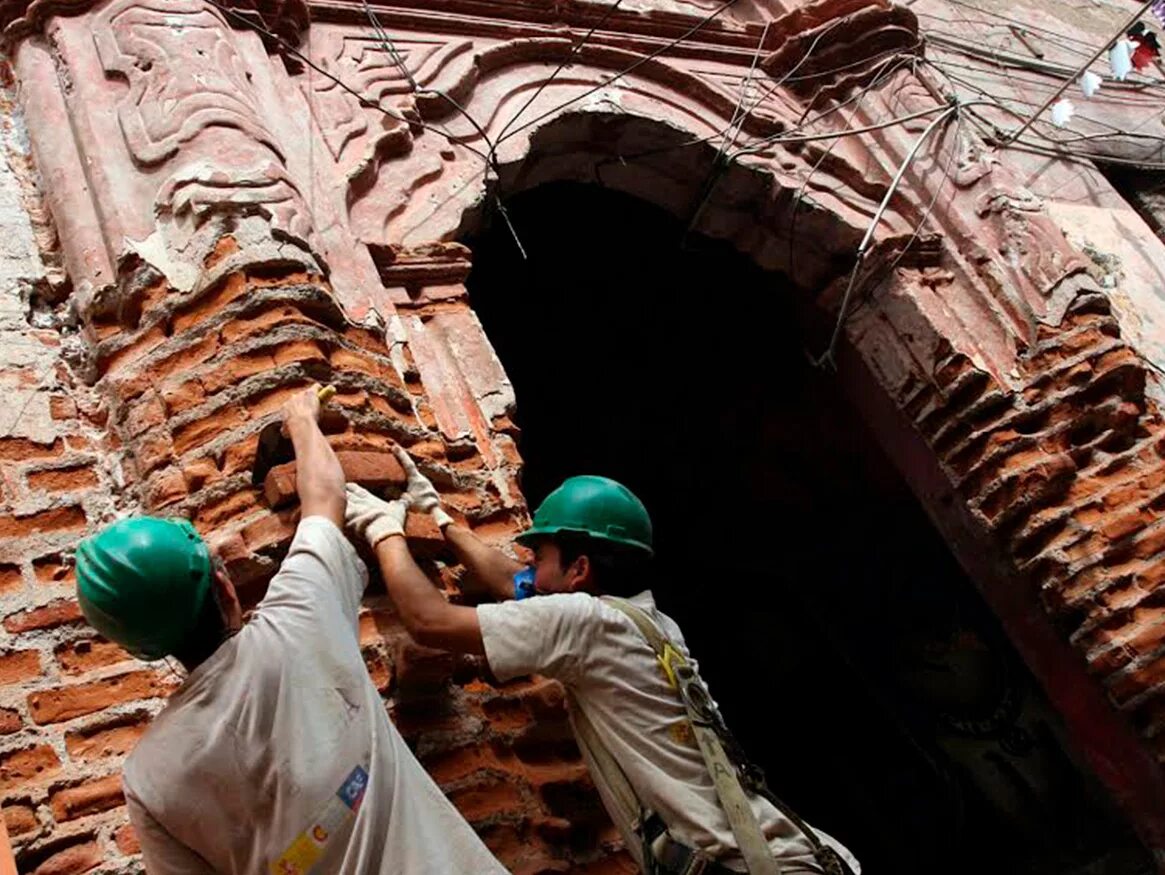 Восстановление объектов. Сохранение памятников культуры. Восстановление исторических зданий. Реставрация архитектуры. Реконструкция зданий культурного наследия.