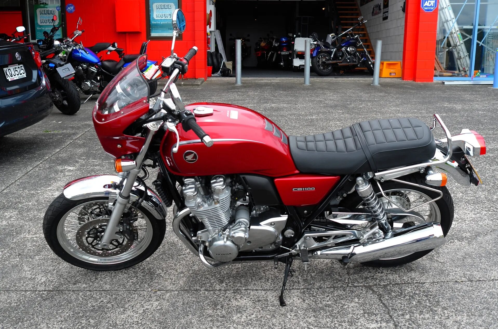 Honda cb1100. Хонда cb1100 ex. Honda cb1100 Classic. Мотоцикл Хонда CB 1100. Мотоцикл honda 1100