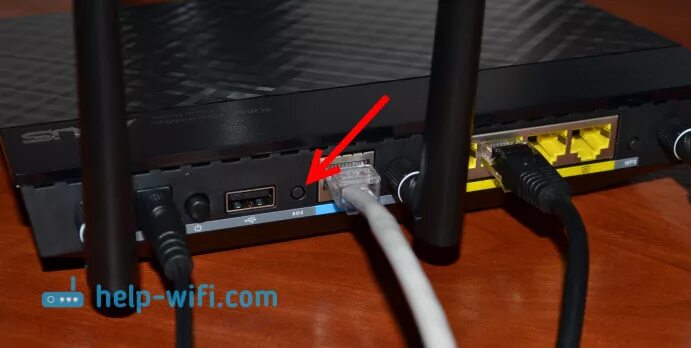 Как сбросить роутер асус до заводских. Asus rt-n11pb1. asus rt-12 кнопка reset. роутер асус reset. кнопка ресет на роутере асус.