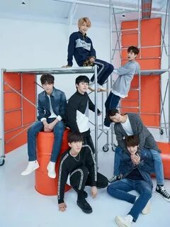 Stray kids falling up english текст