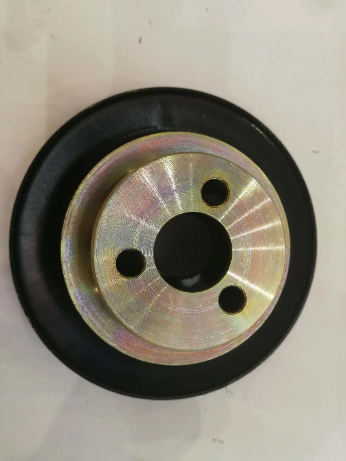 Ремень генератора нива 212140. Ремень помпы нива 2121. Ролик генератора шеви нива. Натяжитель ремня нива шевроле. Шкив коленвала ваз 2123 инжектор.