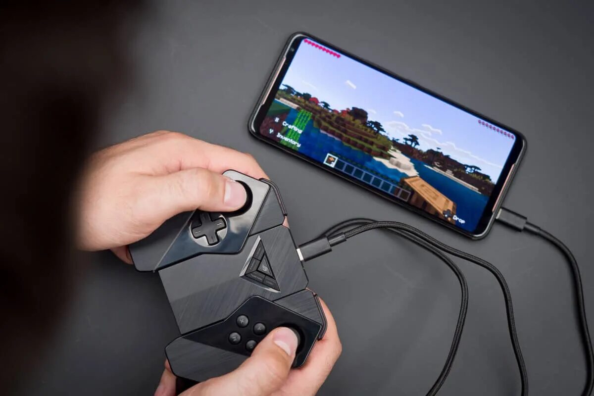 Смартфон установка игр. Игровой смартфон в руках. игры на смартфон. phones for gaming. android gaming phone.