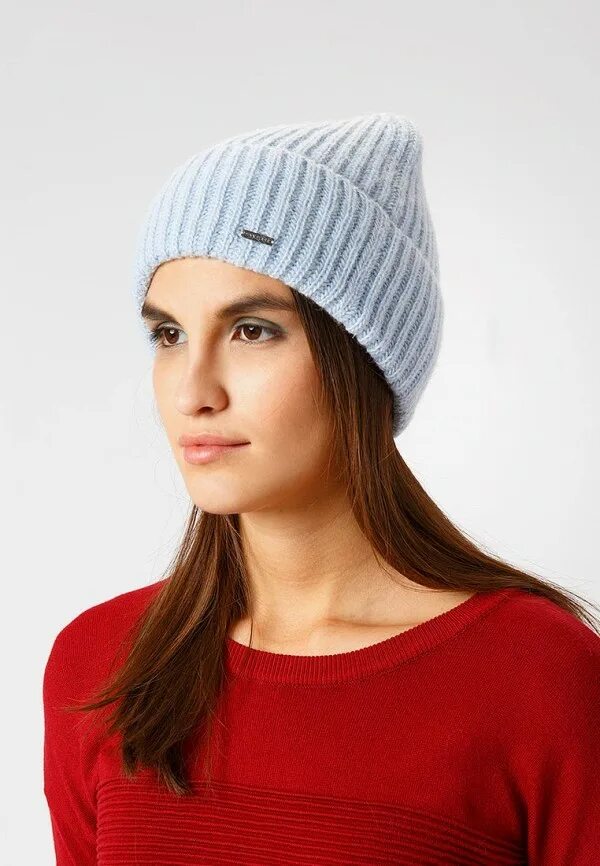 Шапка женская с козырьком finn flare. Фин в шапке. Шапка finn flare мужская белая купить в нижнем новгороде. Шапка finn. Шапка finn.