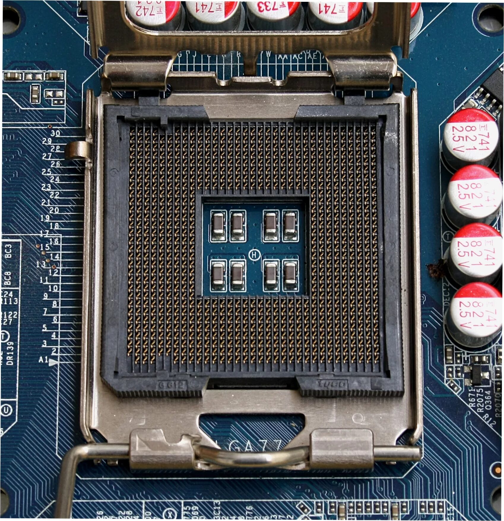 Сокет что делает. LGA 1155 CPU Socket. Сокет lga775 процессоры. Плата Intel на 775 сокет. Сокет LGA 7579.