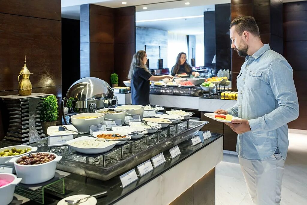 Фуджейра молл. Royal m hotel fujairah. роял м хотел фуджейра 5. royal m hotel &amp; resort fujairah 5*. royal m hotel fujairah mall 4*.