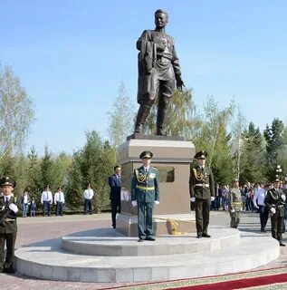 Памятники темиртау