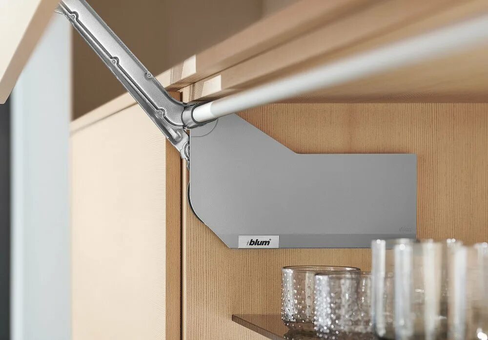 Подъемный механизм для кухонных фасадов blum. Подъемный механизм blum aventos hk. Складной подъемник blum aventos hf. Подъемник hf aventos blum. Подъемный механизм, aventos hk-xs 15.