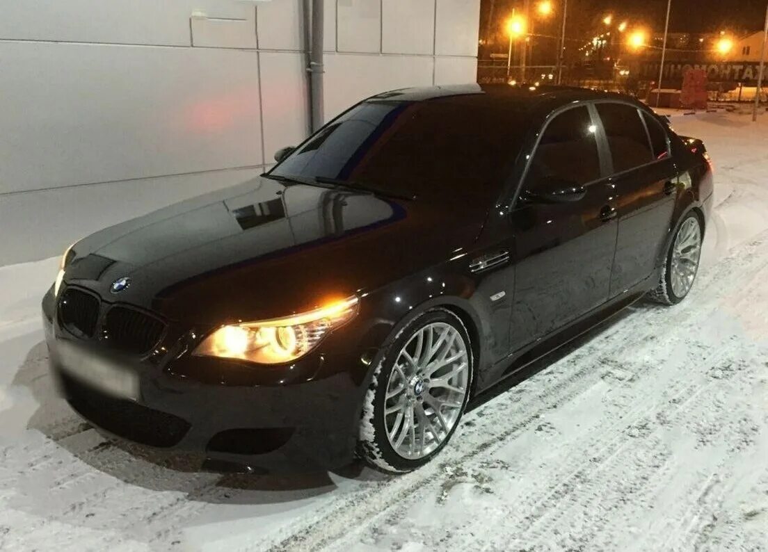 Бмв f30 белая тонированная. Bmw 5 тонированная. Бмв м5 белая тонированная. Бмв 520 2022 тонированная. Бмв f10 тонированная.