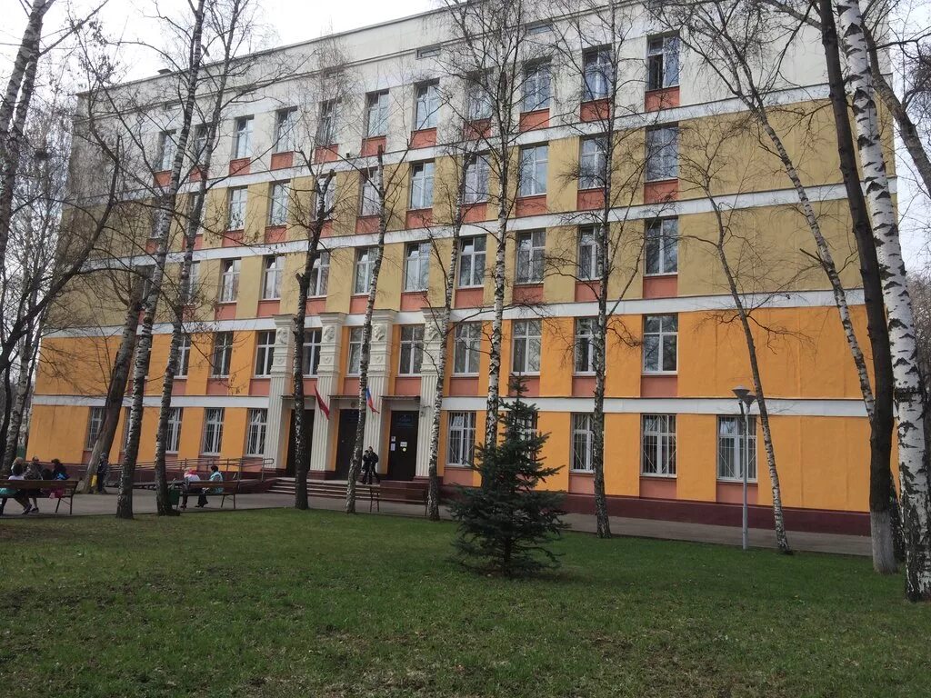 Школа зеленодольская 32 маршала чуйкова. Школа маршала чуйкова зеленодольская. Школа маршала чуйкова кузьминки. Маршала чуйкова зеленодольская. Маршала чуйкова зеленодольская.