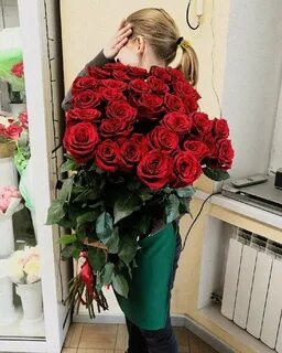 Цветы девушке картинки