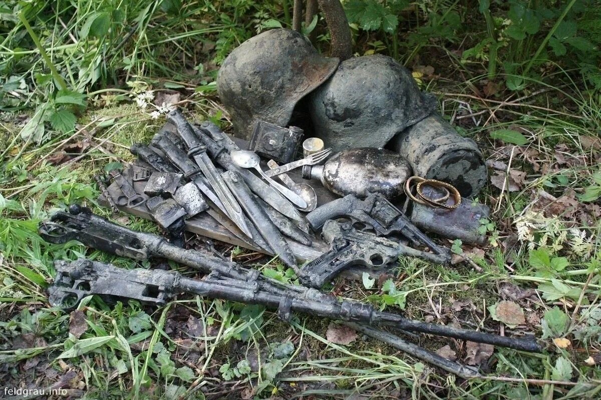 Черные копатели. Военные раскопки находки чёрные копатели. Черные копатели великой отечественной войны. Находки второй мировой войны 2. Черные копатели великой отечественной войны.