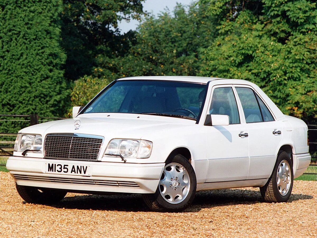 Mercedes benz 124. Mercedes benz e124. 124 mercedes фото. 124 mercedes фото. Мерседес бенц 124.