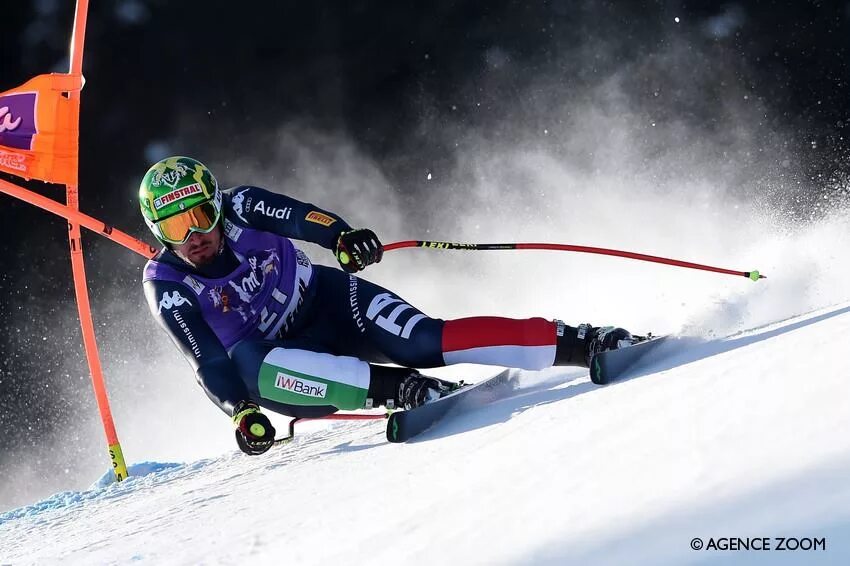 горные лыжи. горные лыжи профессионалов. горные лыжи профессионалов. горные лыжи профессионалов. слалом (горнолыжный спорт).