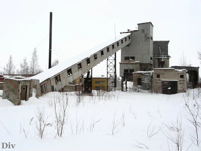 ломоносов заводы