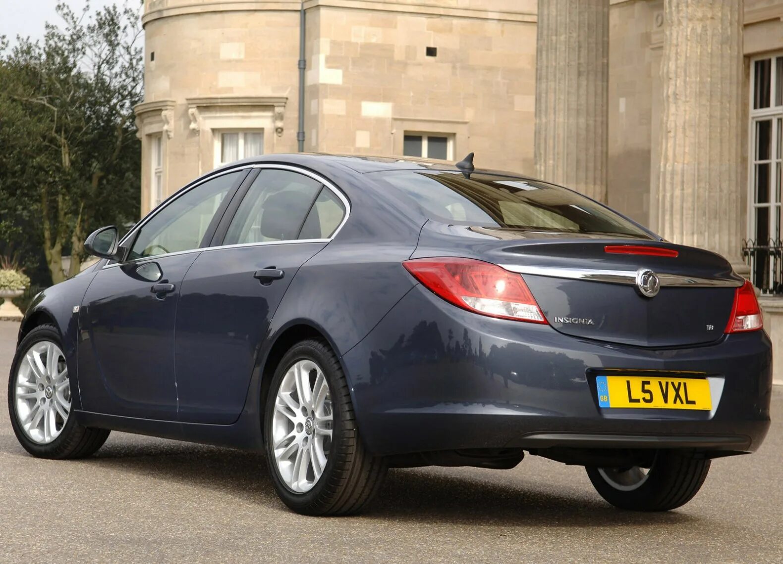 Opel insignia vauxhall. Опель инсигния 2009 года. Опель инсигния 2009 года. Опель инсигния 2009. Инсигния 2009.